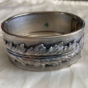 Silver Leaf Vintage Bracelet